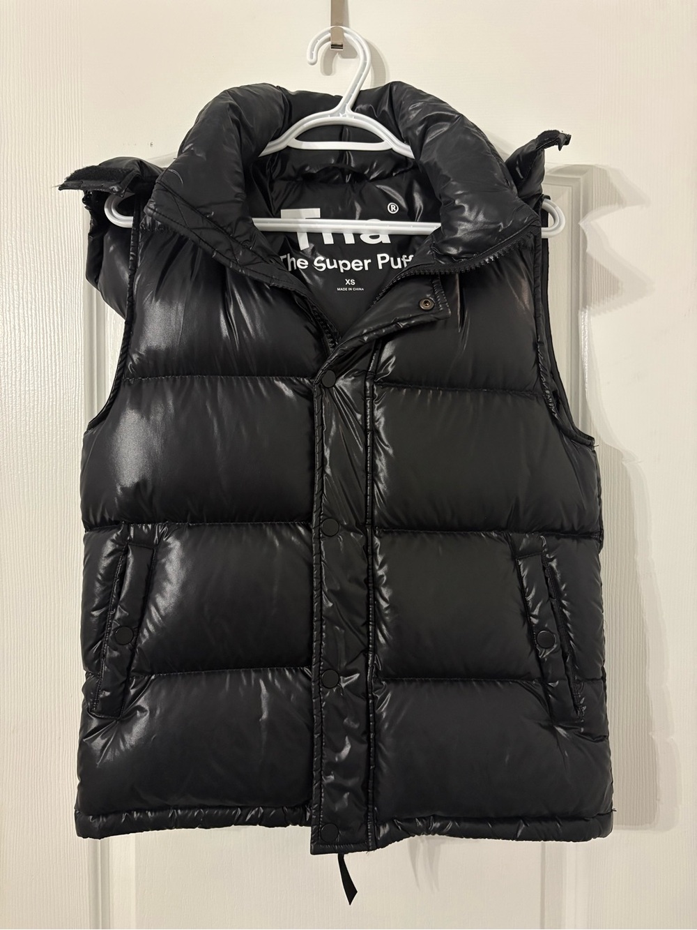 TNA Super Puff Vest- Shiny Black